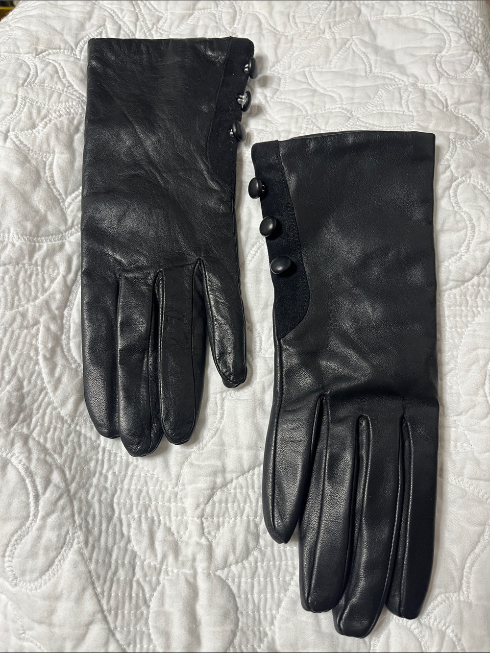 VTG Dressy Black Leather Suede Gloves Buttons Winter Driving Size 7 Soft EUC